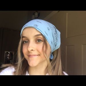 Meet your Posher, Myra